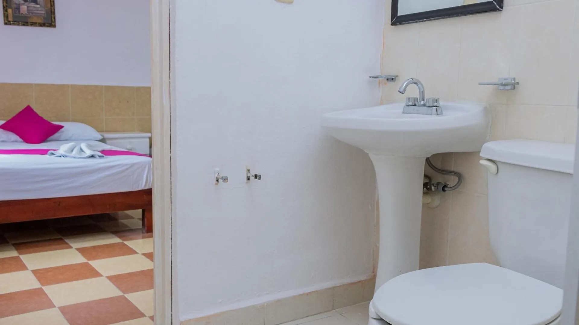 Oyo Hotel Marias,Aeropuerto Internacional De Chetumal 3*,