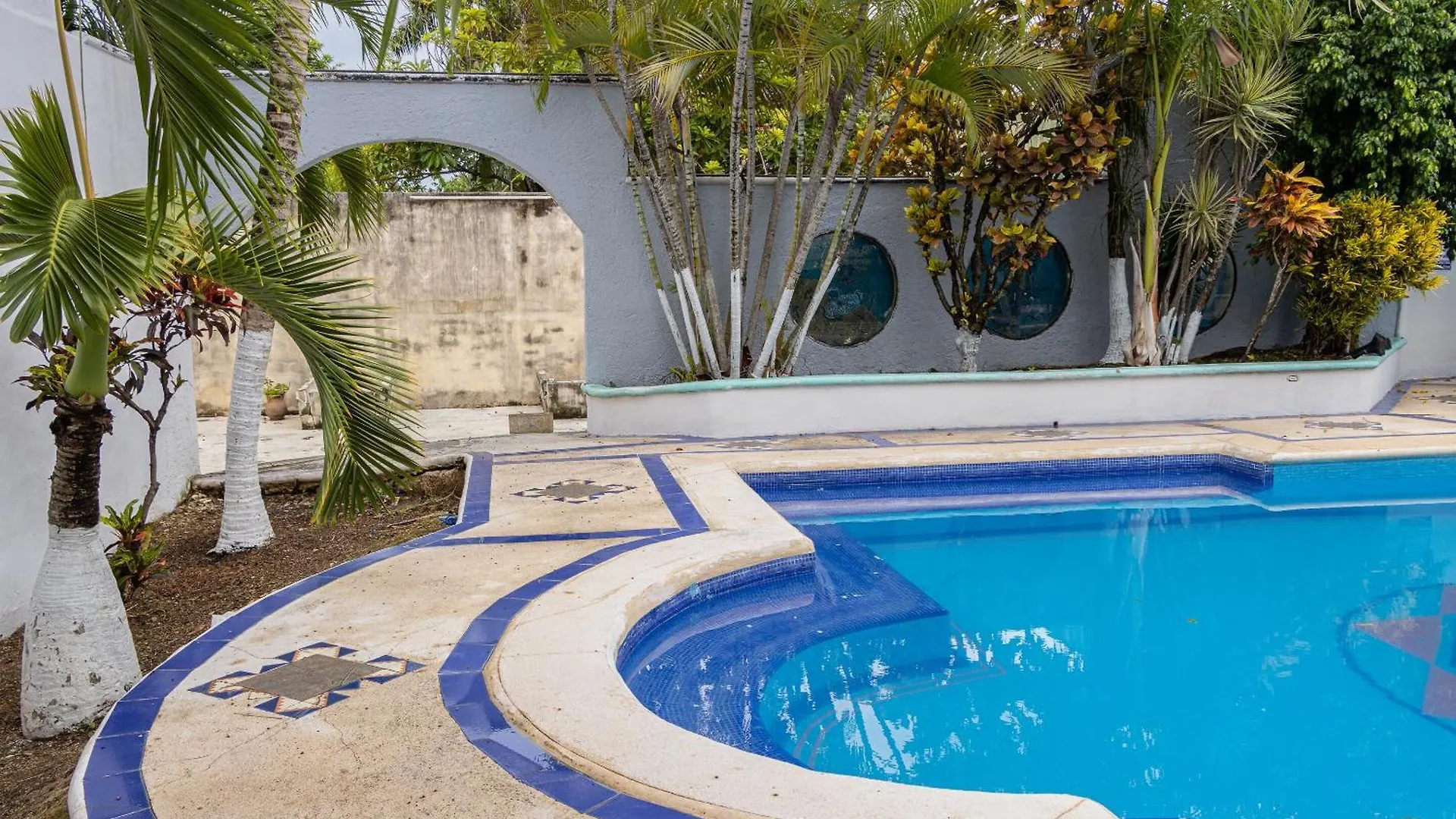 ***  Oyo Hotel Marias,Aeropuerto Internacional De Chetumal Mexico