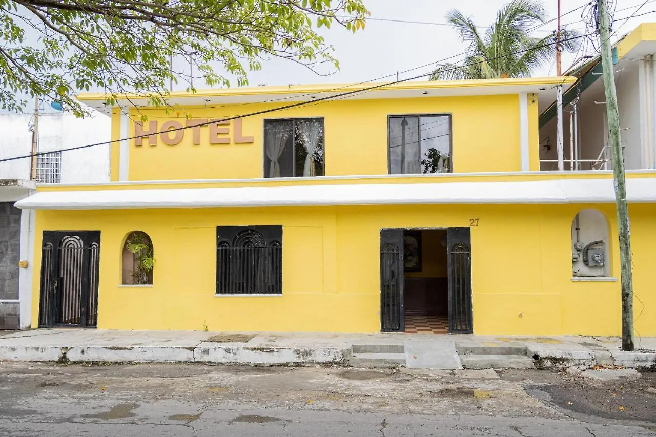 Oyo Hotel Marias,Aeropuerto Internacional De Chetumal