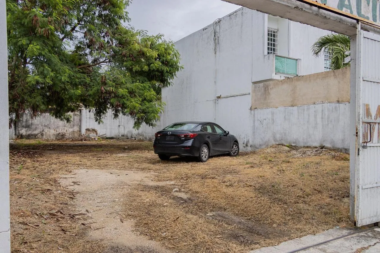 Oyo Hotel Marias,Aeropuerto Internacional De Chetumal